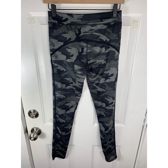 Abercrombie Kids Camouflage Leggings Size 15/16 Gray & Black Polyester/Elastane - Picture 2 of 7